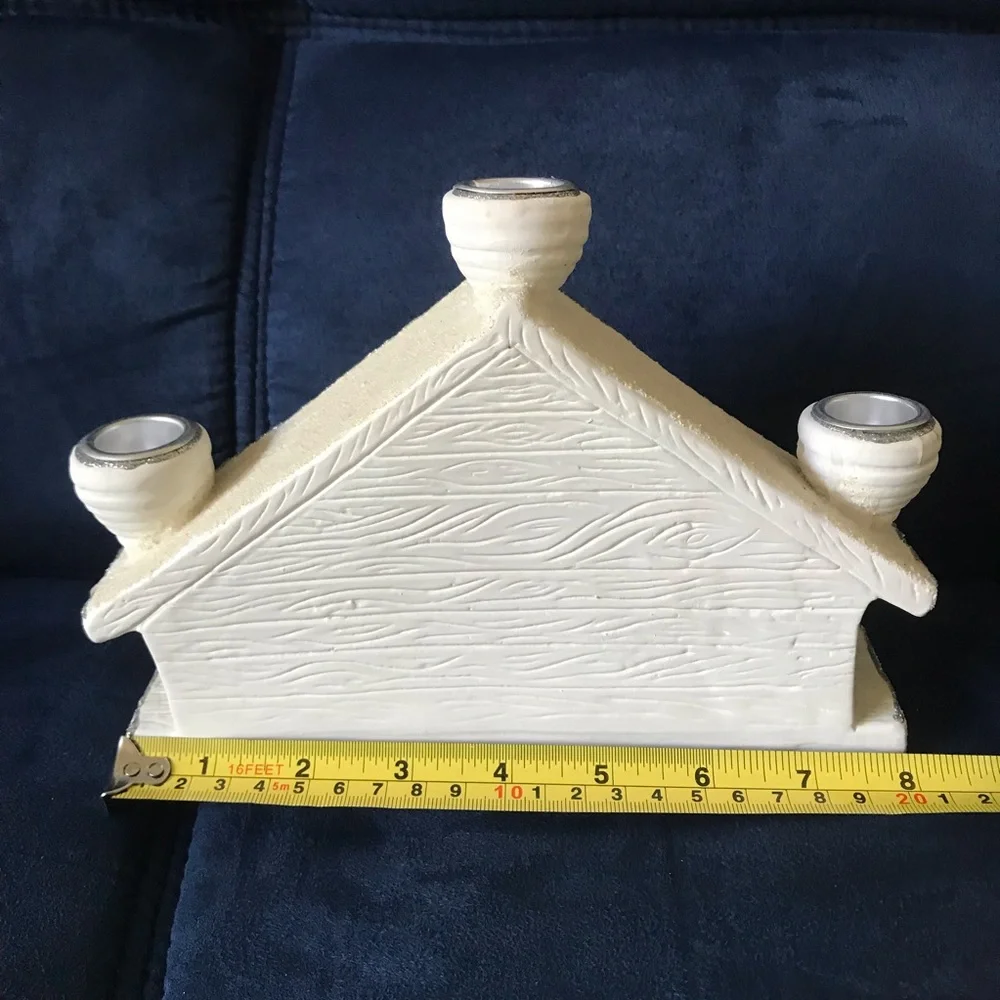 Like New! Adorable Painted Plaster Angel Nativity Candle Holder 3 Tealight Slots